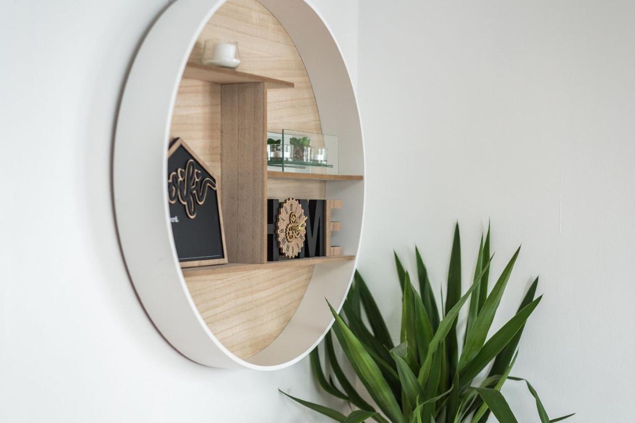 Modern Spacious 3 Bedroom City Centre Apartment - Free Parking - Private Balcony Edinburgh Luaran gambar